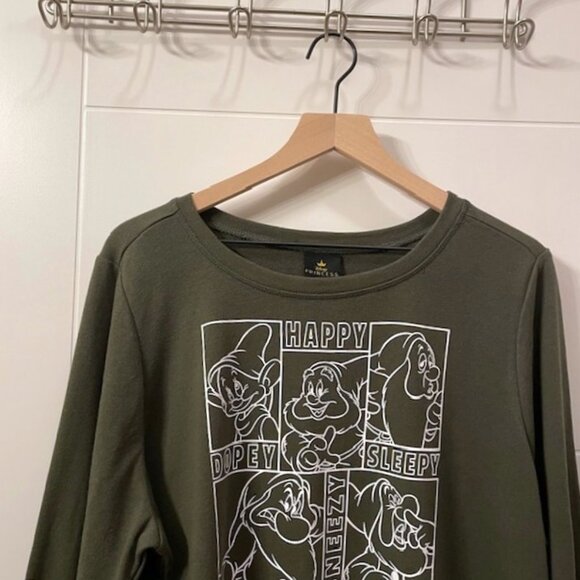 NWT Torrid Disney Snow White and the Seven Dwarfs Sweatshirt Size 2X Green - Picture 7 of 16